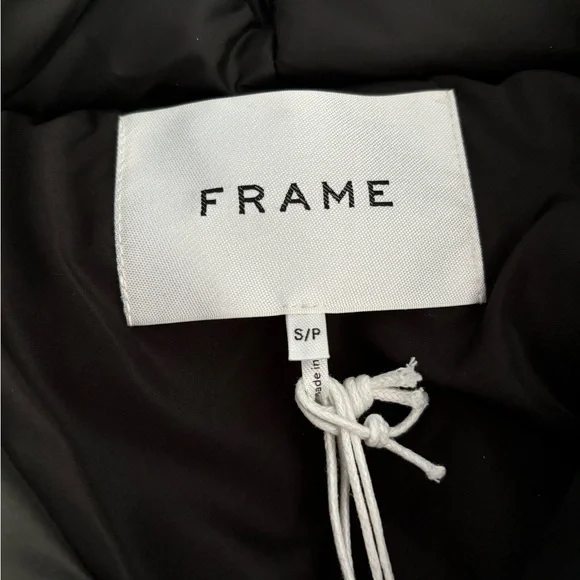 Frame Wrap Puffer Jacket - Picture 4 of 9